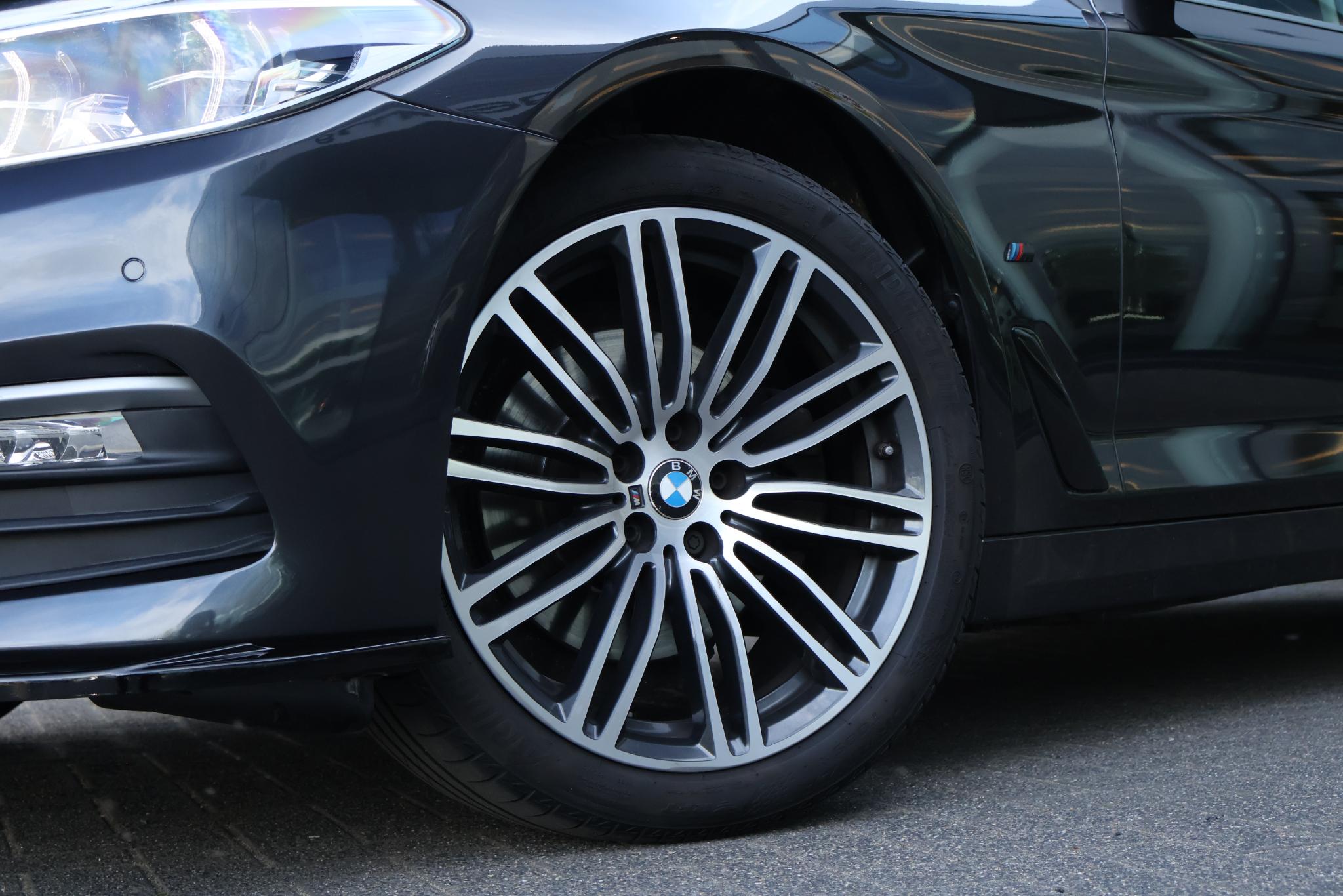 BMW 5 Serie Touring 520d High Executive - Bild 4