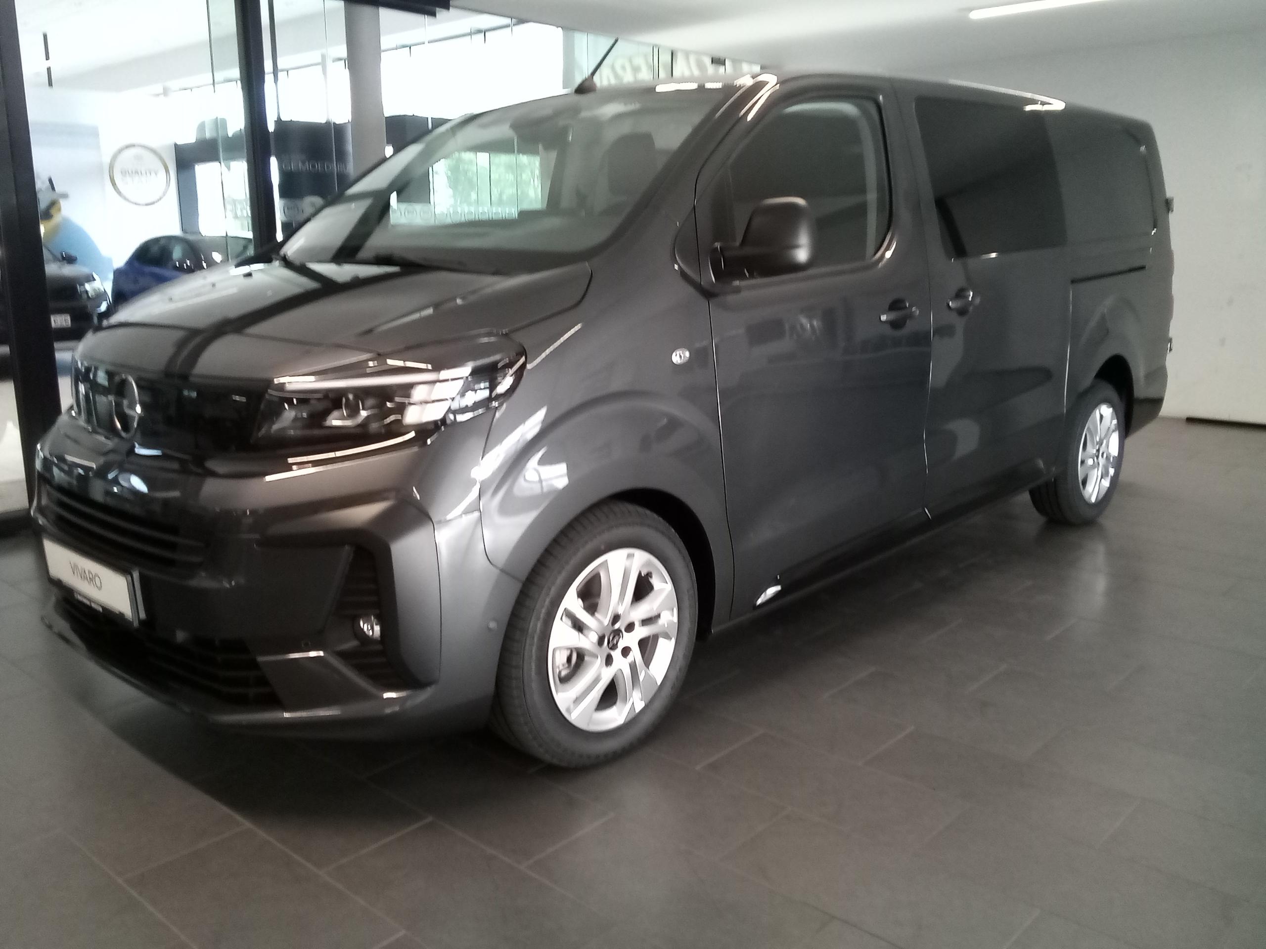 Opel Vivaro Dubbele Cabine XL Diesel 150pk Manueel