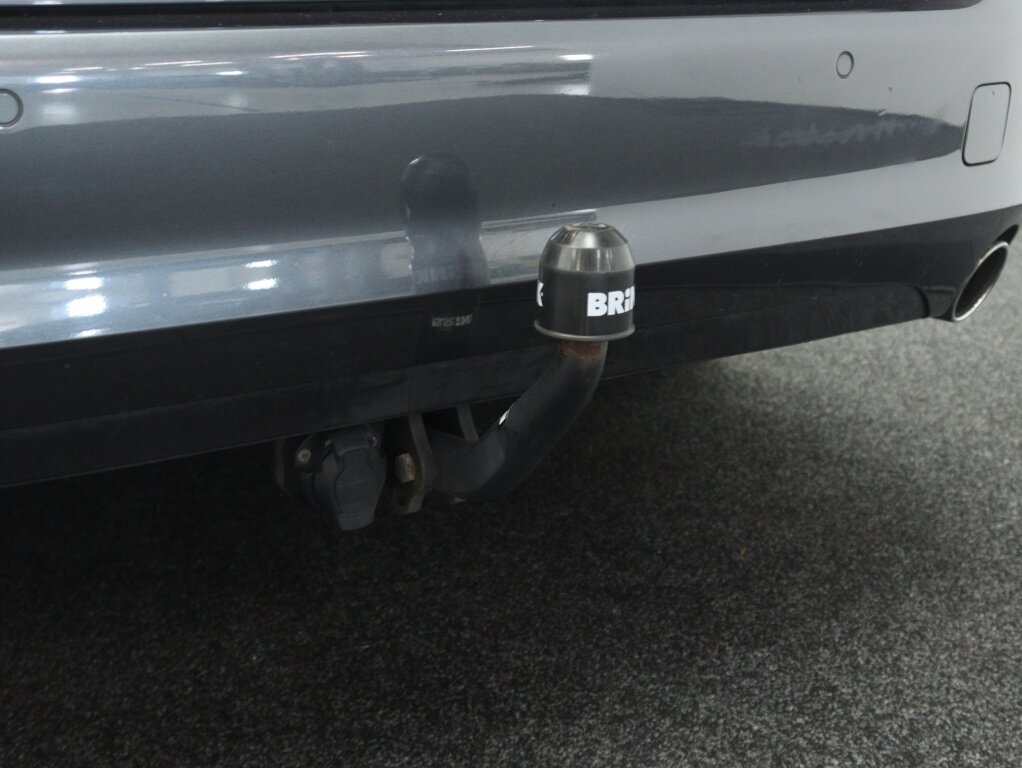 BMW 3 Serie Touring 318d High Executive Edition | Trekhaak | Leder | Camera | Naviga - Afbeelding 5