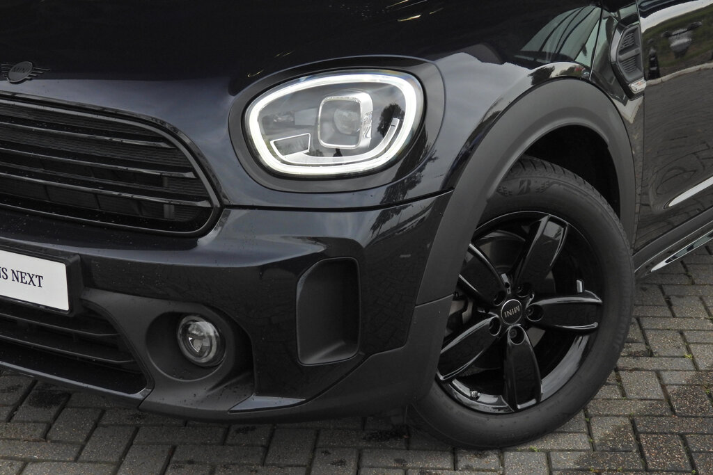 MINI Countryman 8