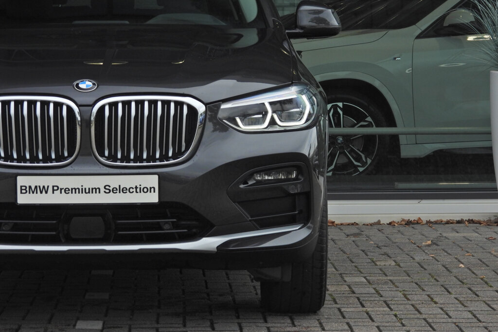 BMW X4 10