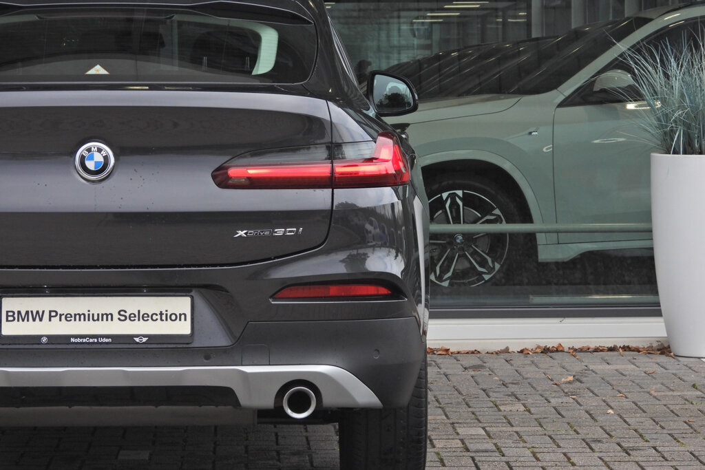 BMW X4 22