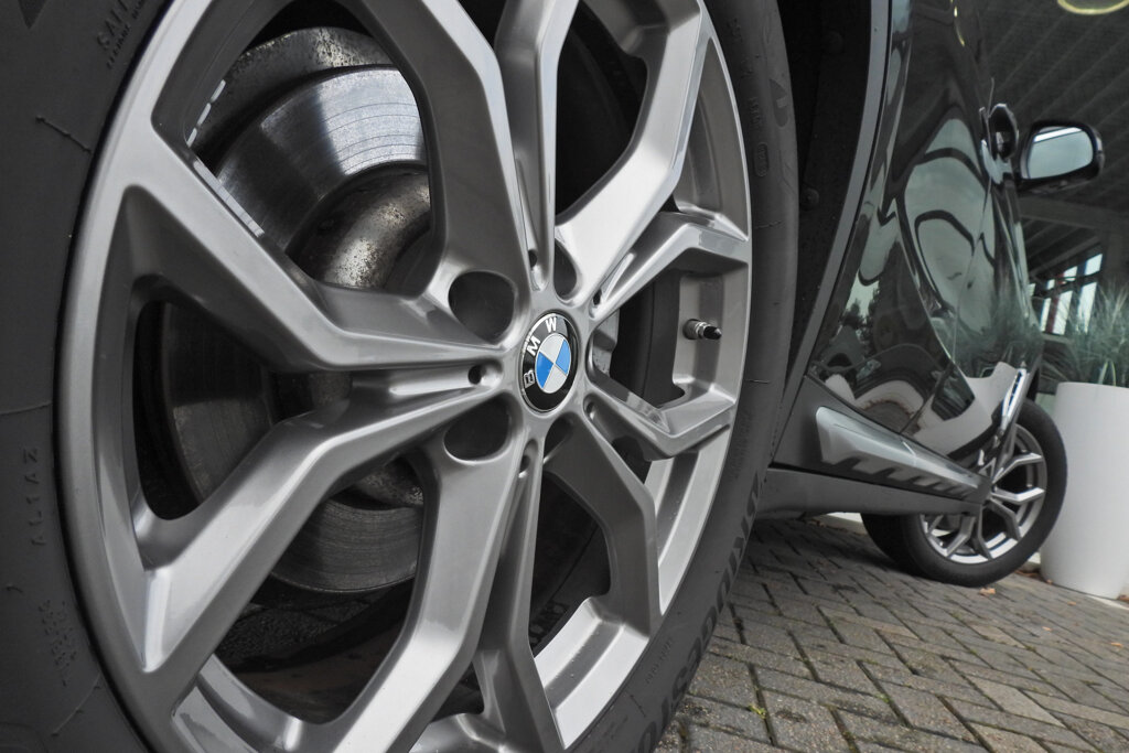 BMW X4 25