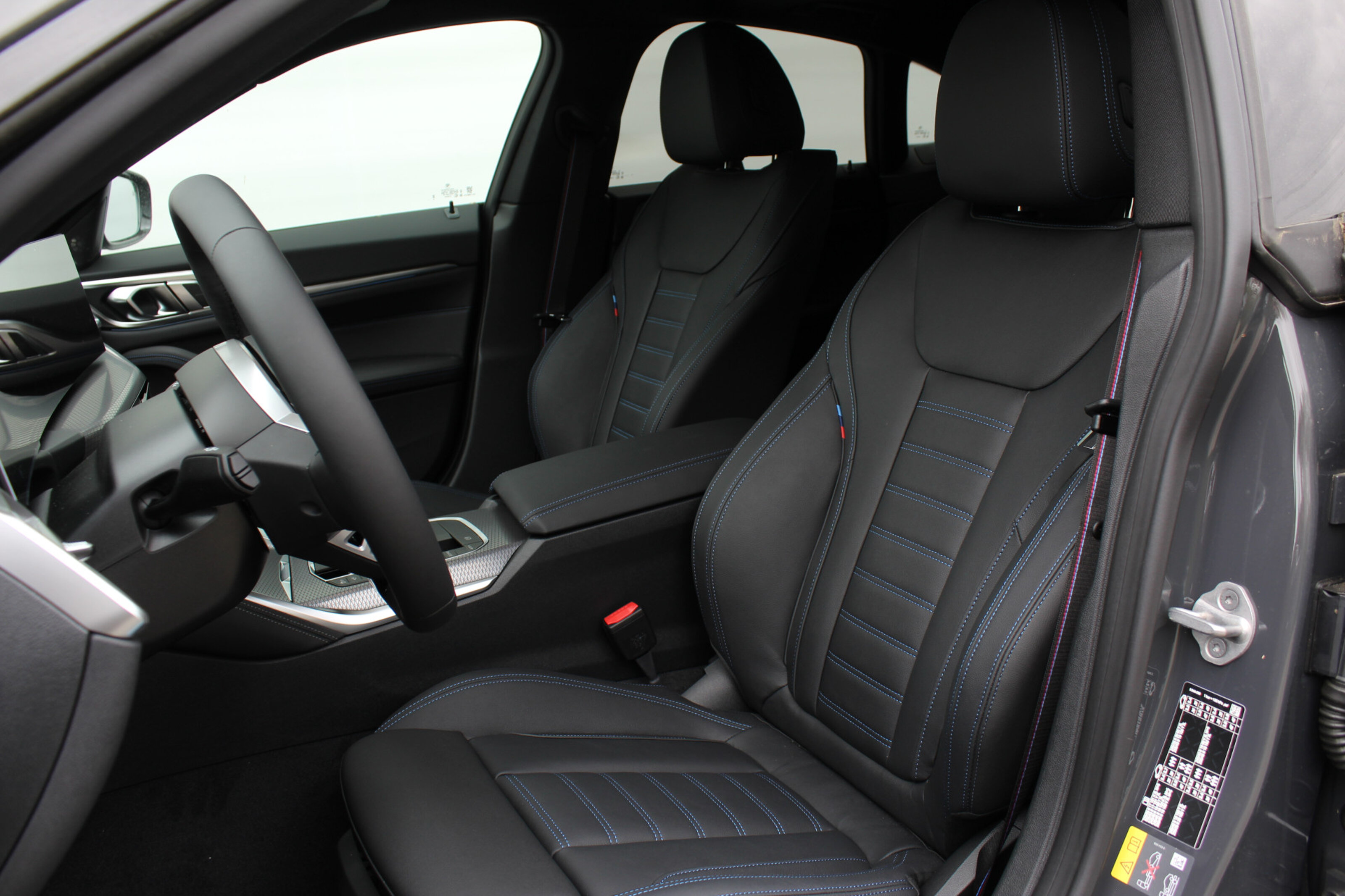 BMW i4 7