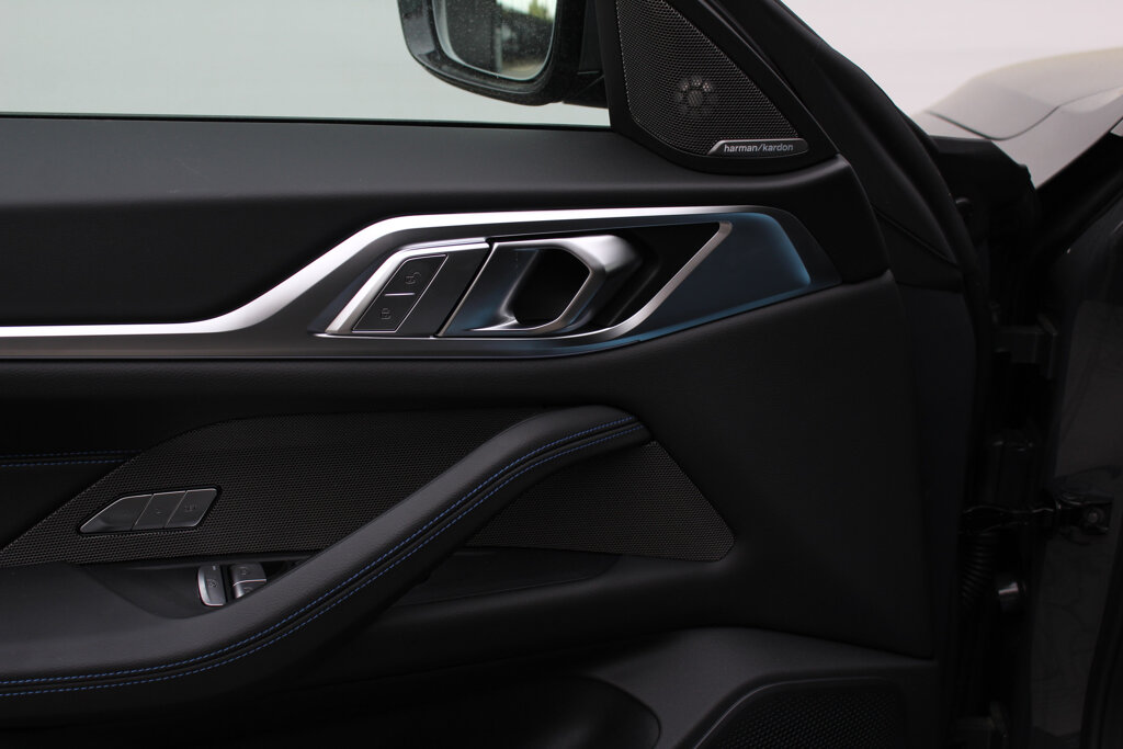 BMW i4 30