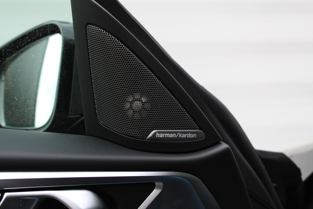 BMW i4 31