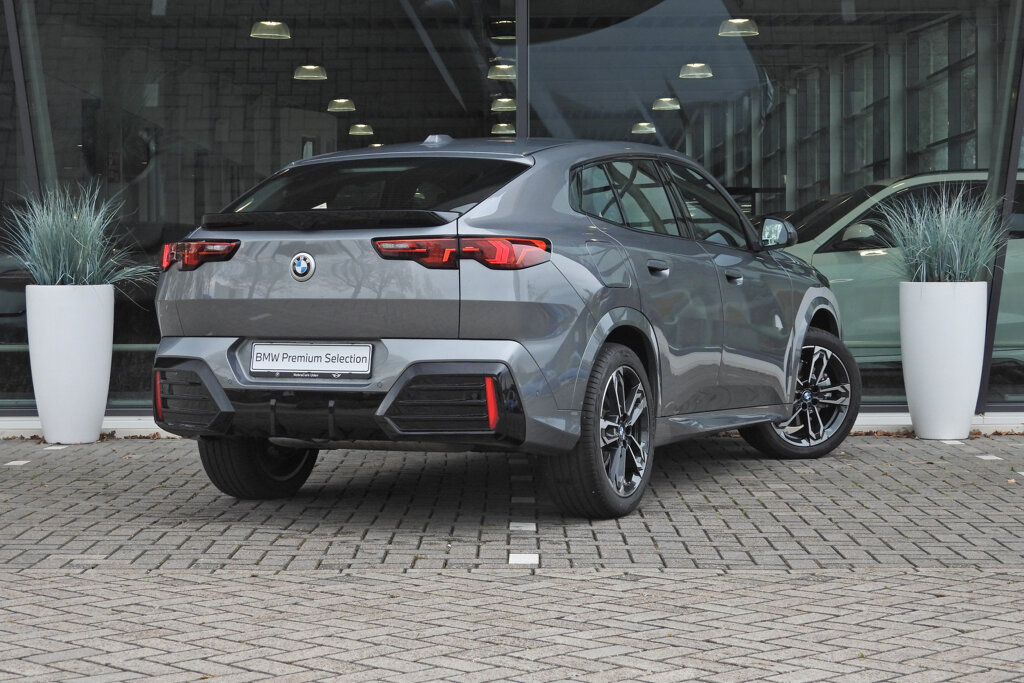BMW X2 4