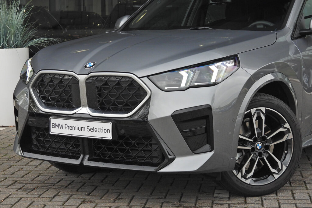 BMW X2 6