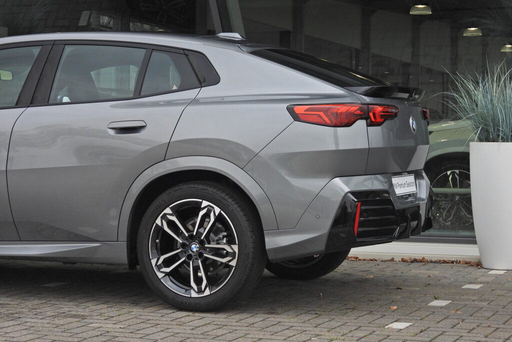 BMW X2 19