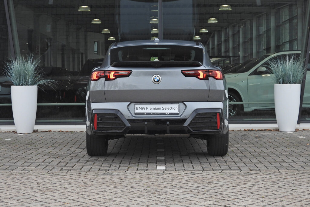 BMW X2 20