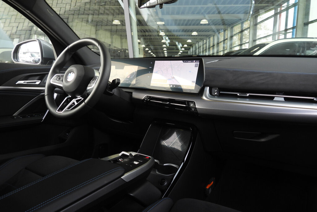 BMW X2 29