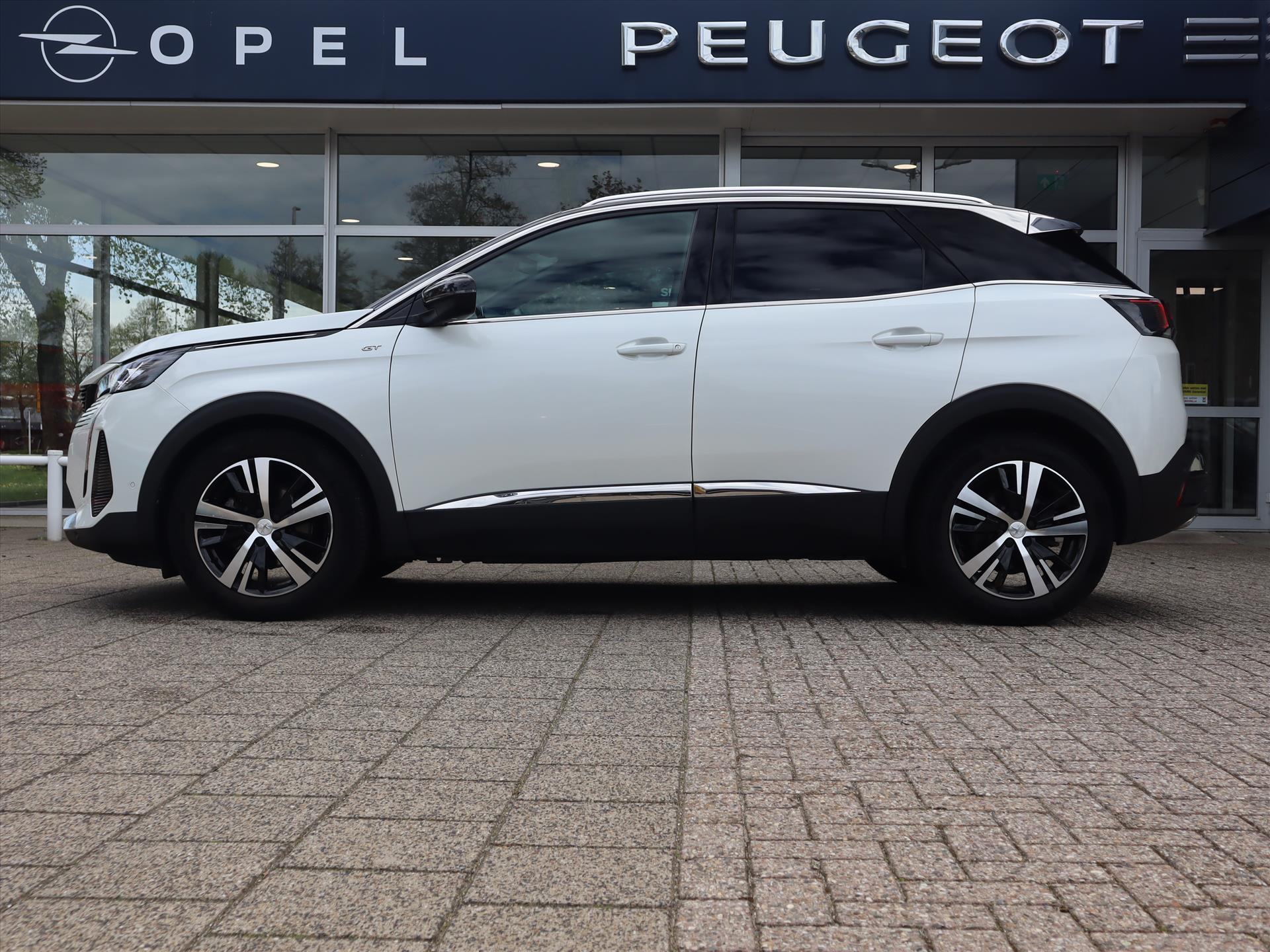 Peugeot 3008 SUV GT PureTech 130pk EAT8 automaat, Rijklaarprijs, Navigatie Camera Adaptieve Cruise - Afbeelding 2