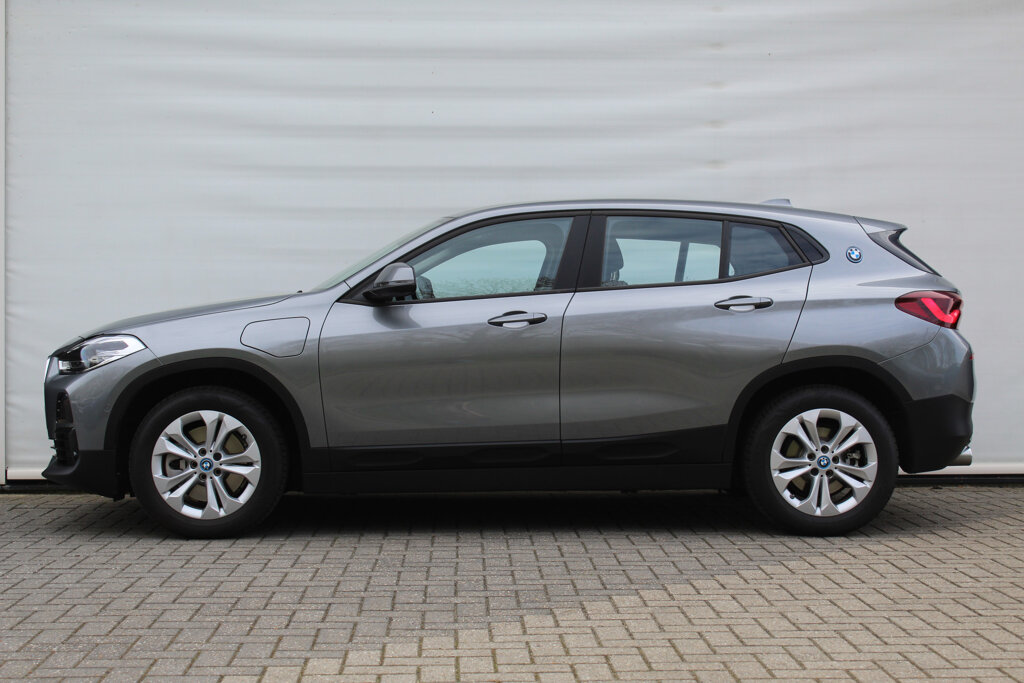 BMW X2 4