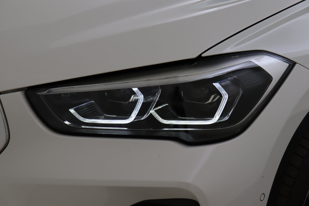 BMW X1 52