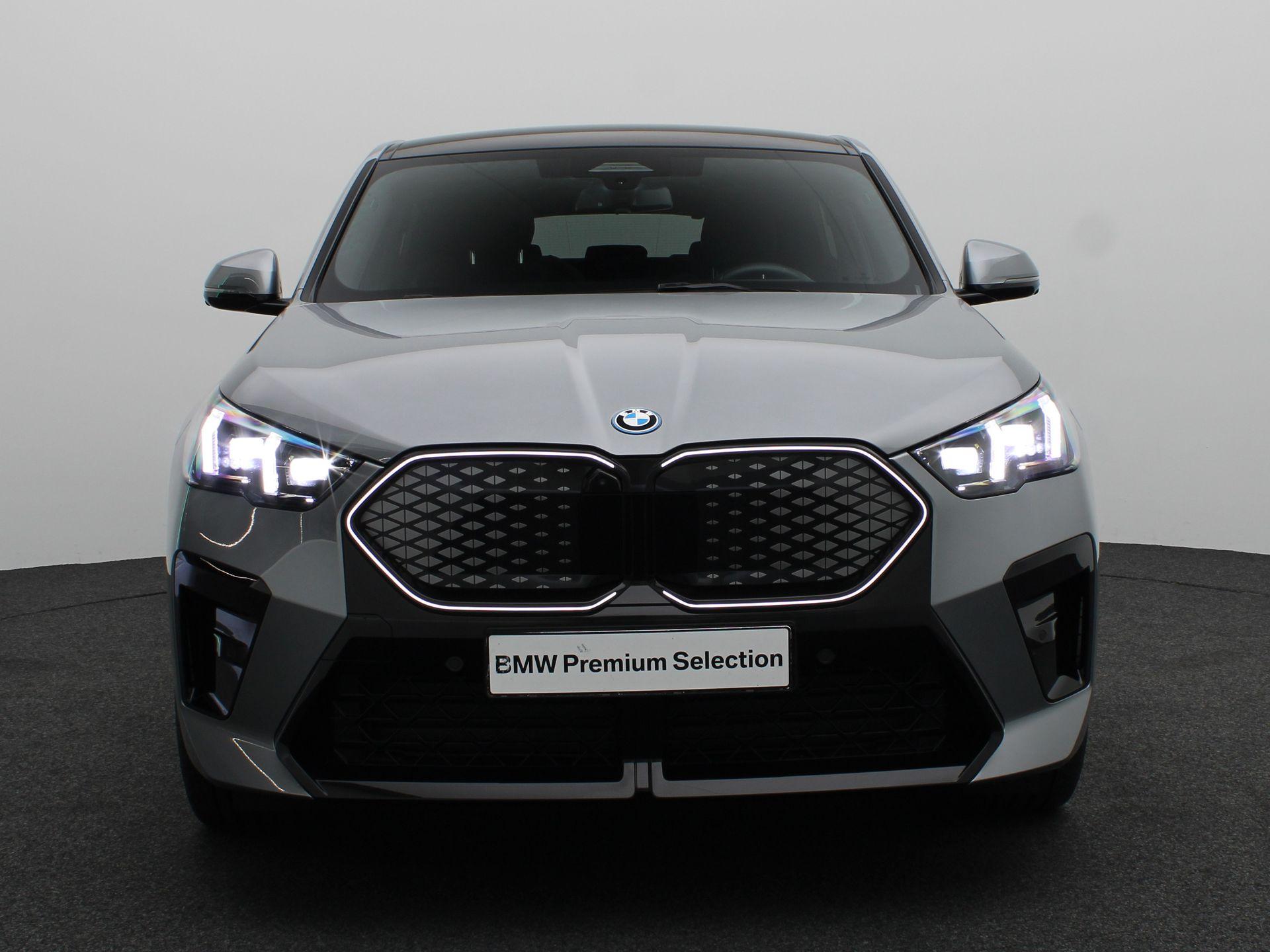 BMW iX2 eDrive20 - Afbeelding 3