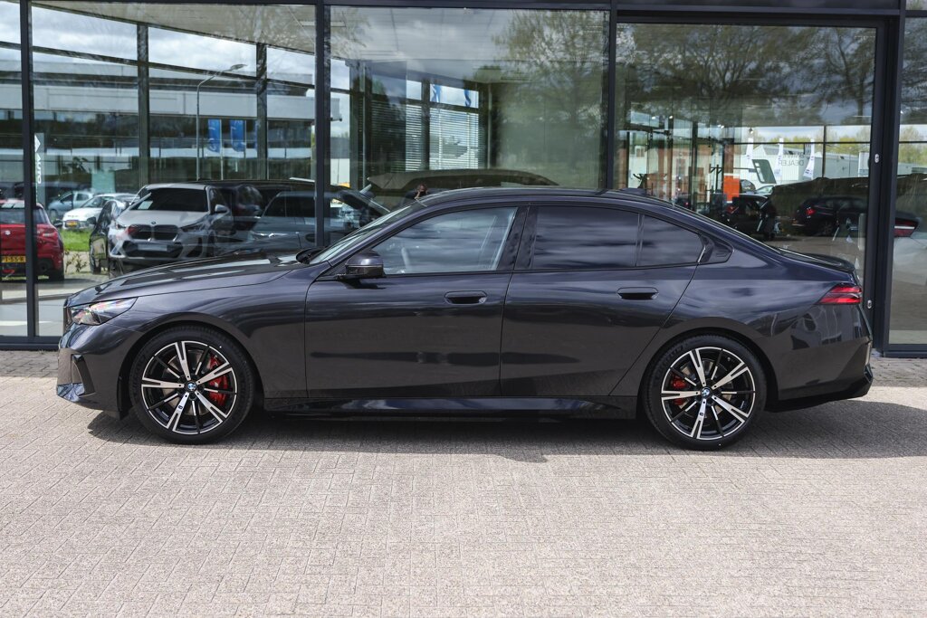 BMW i5 7