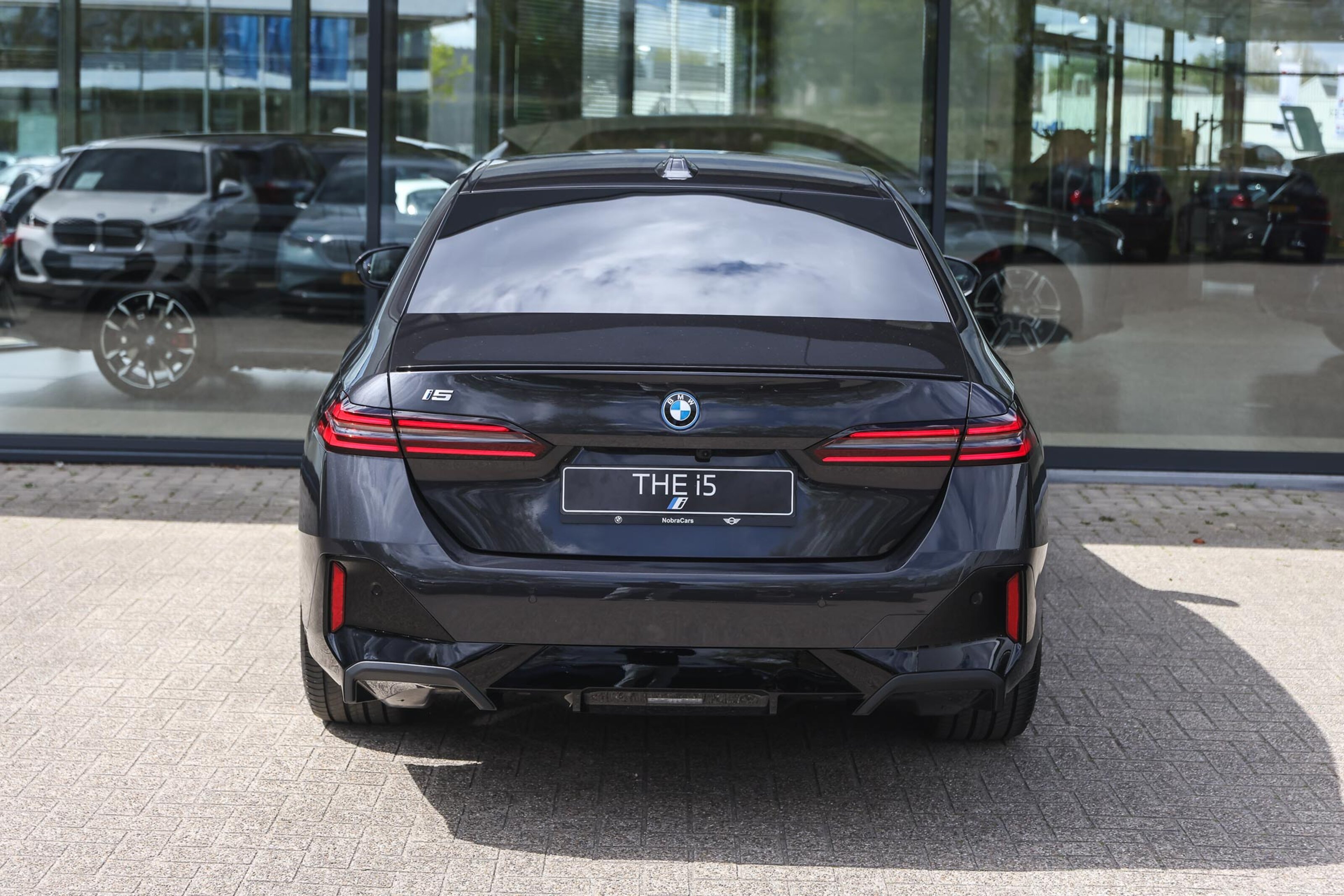 BMW i5 6