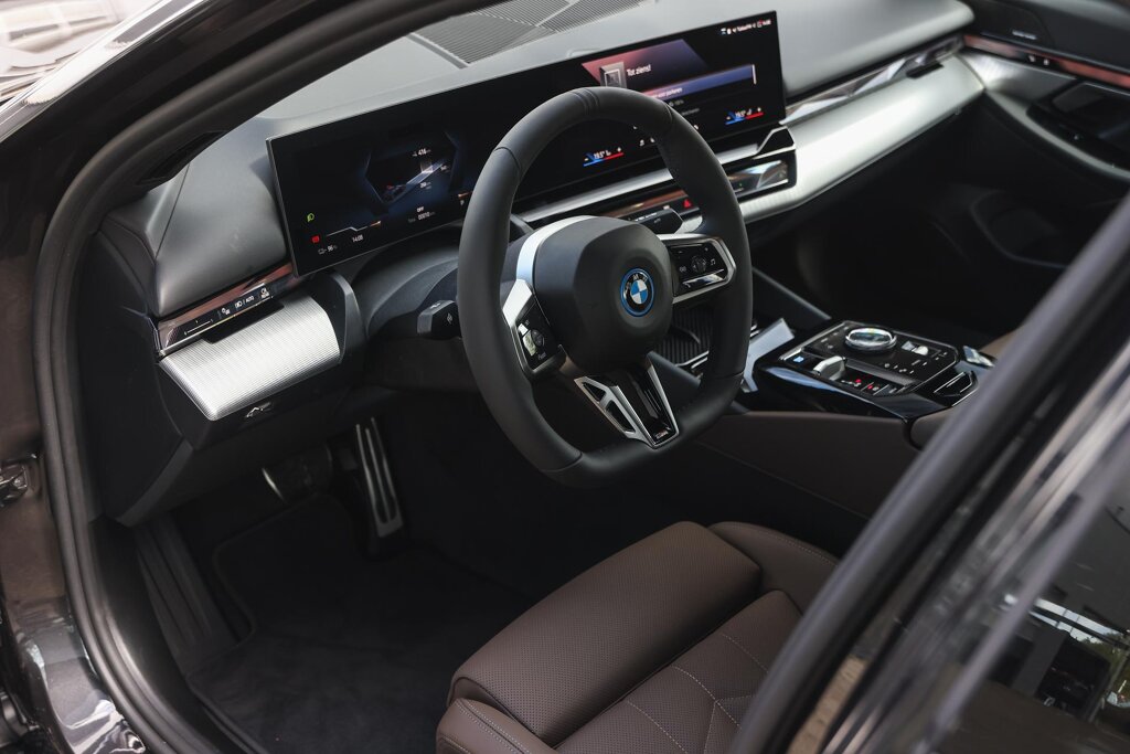 BMW i5 8
