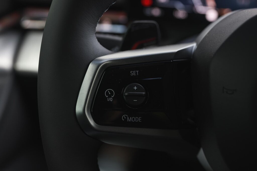 BMW i5 14