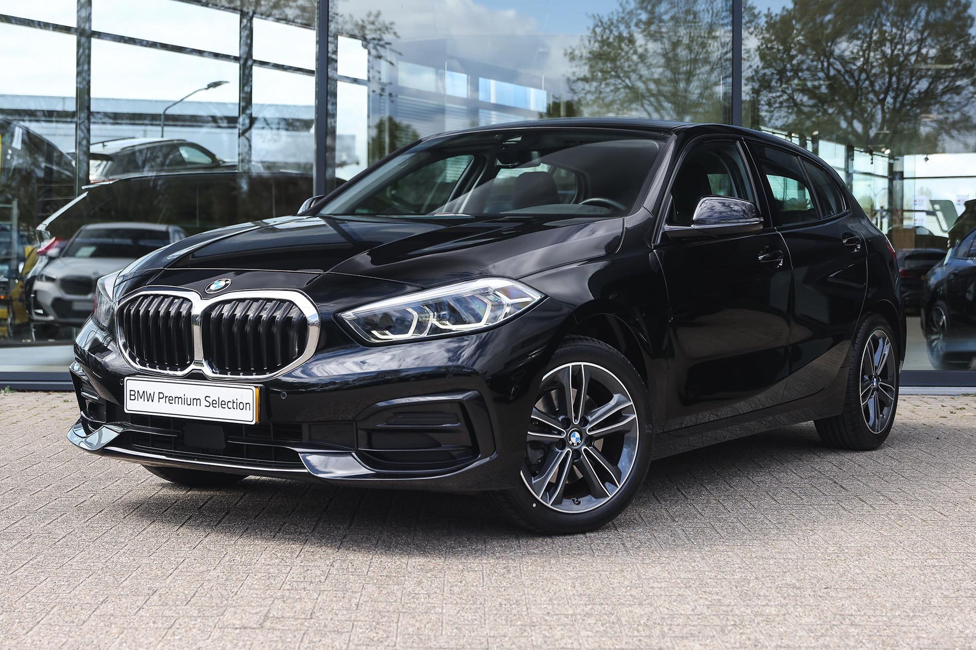 BMW 1 Serie 118i Sport Line Automaat