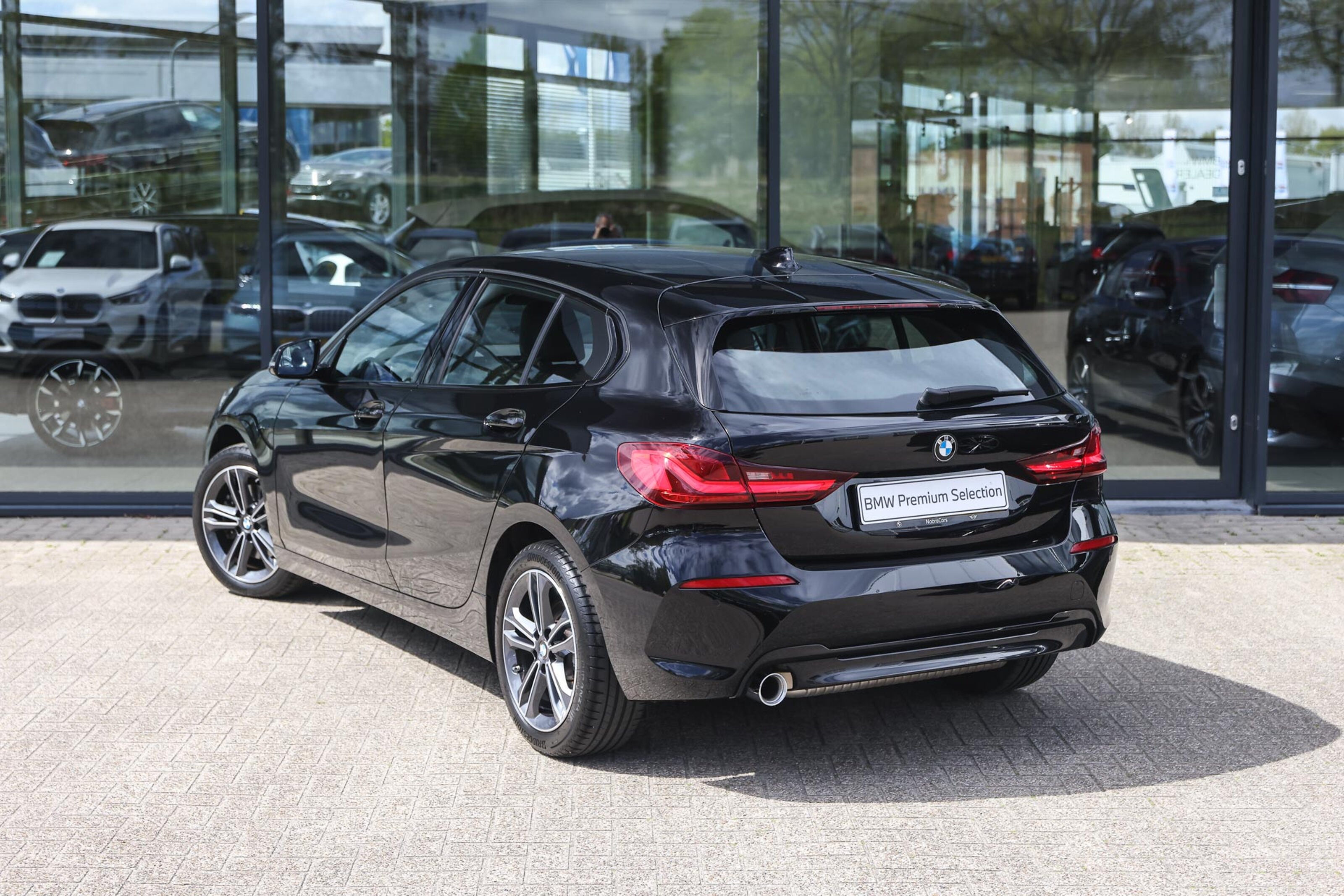 BMW 1 Serie 118i Sport Line Automaat