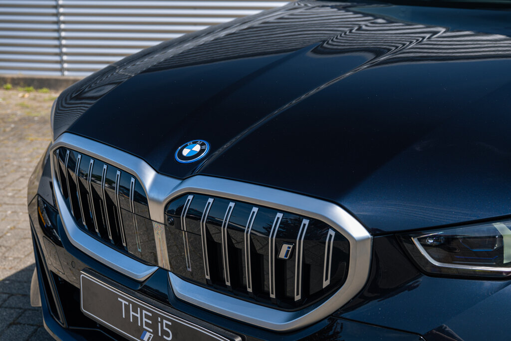 BMW i5 5