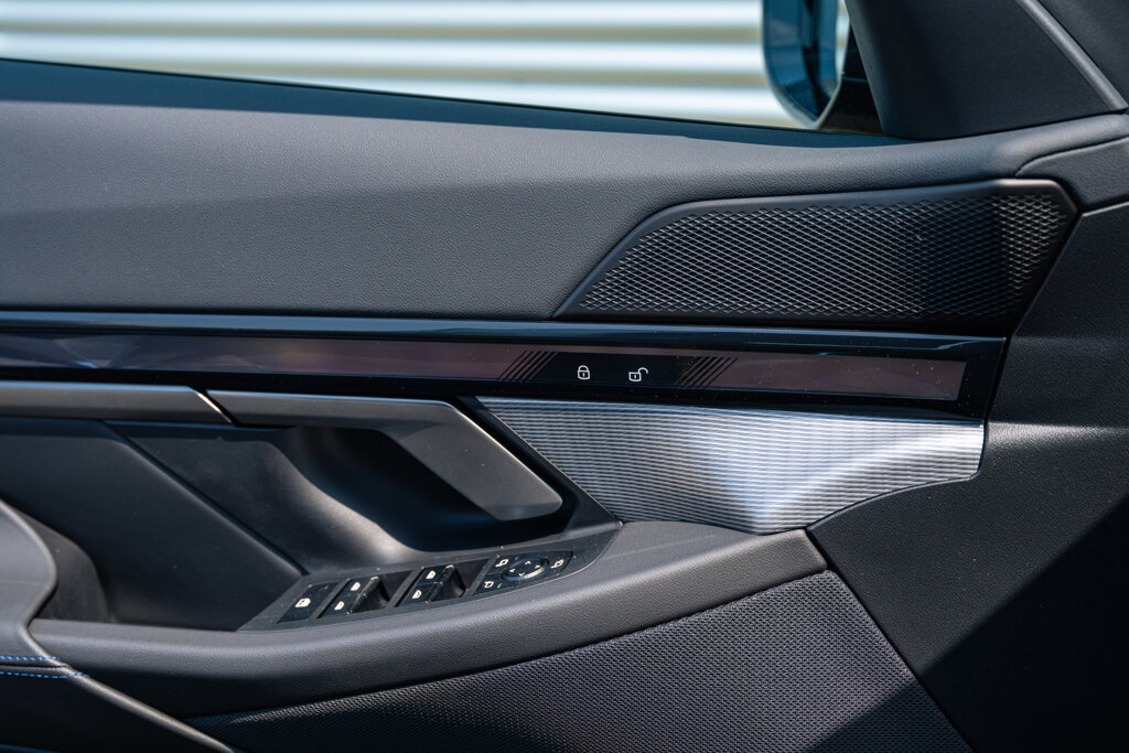 BMW i5 19