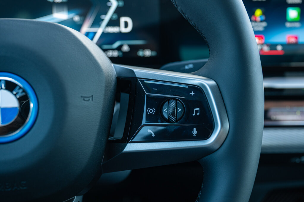 BMW i5 29