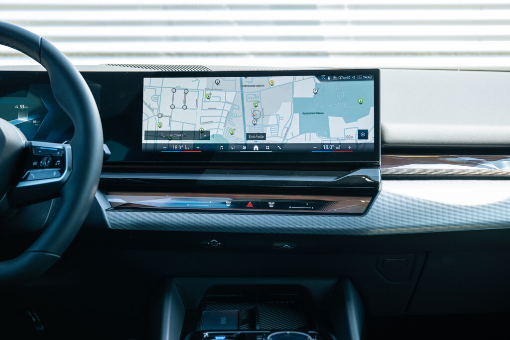 BMW i5 37