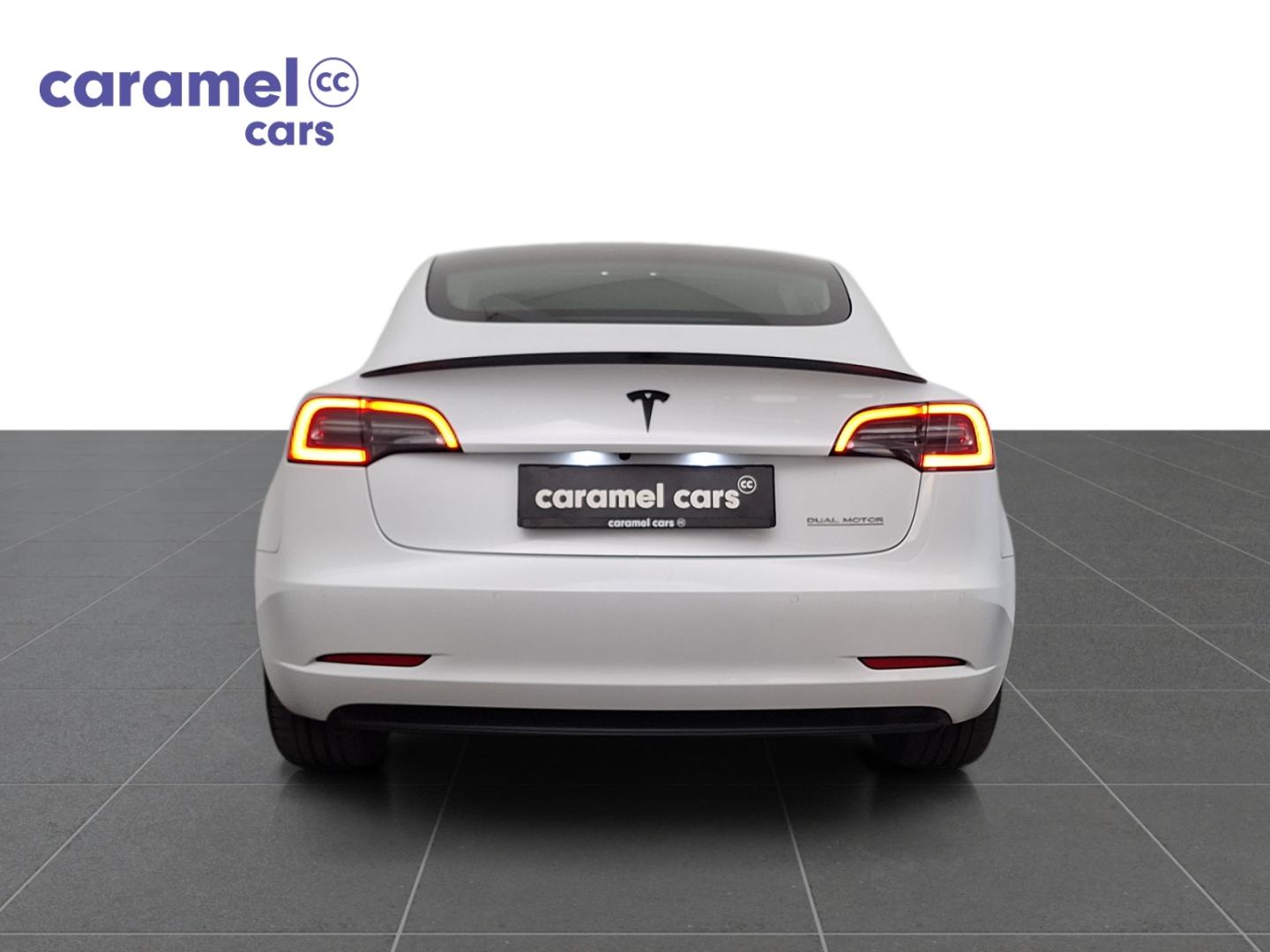 Tesla Model 3 *PANO DAK*LEDER*360°CAMERA SENSOREN*GPS*CARPLAY* - Afbeelding 5