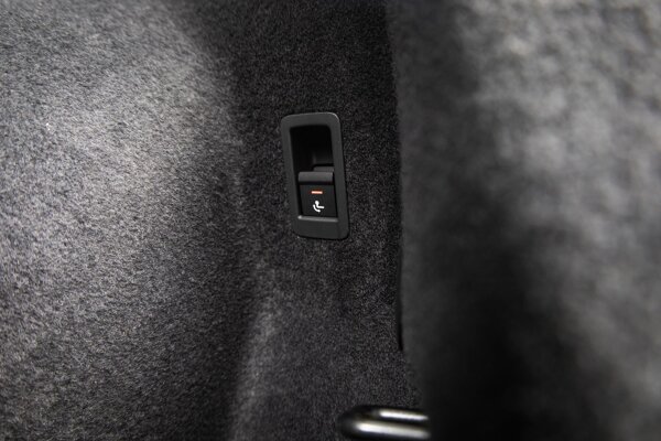 Trekhaak elektrisch uitklapbaar