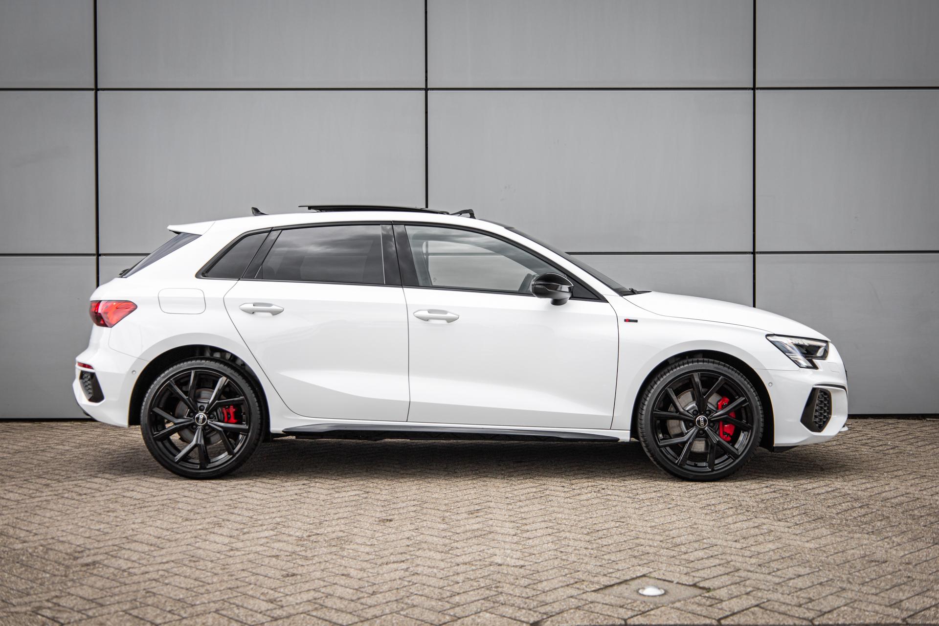 Audi A3 Sportback 45 TFSIe 245pk PHEV S Edition Competition - Afbeelding 3
