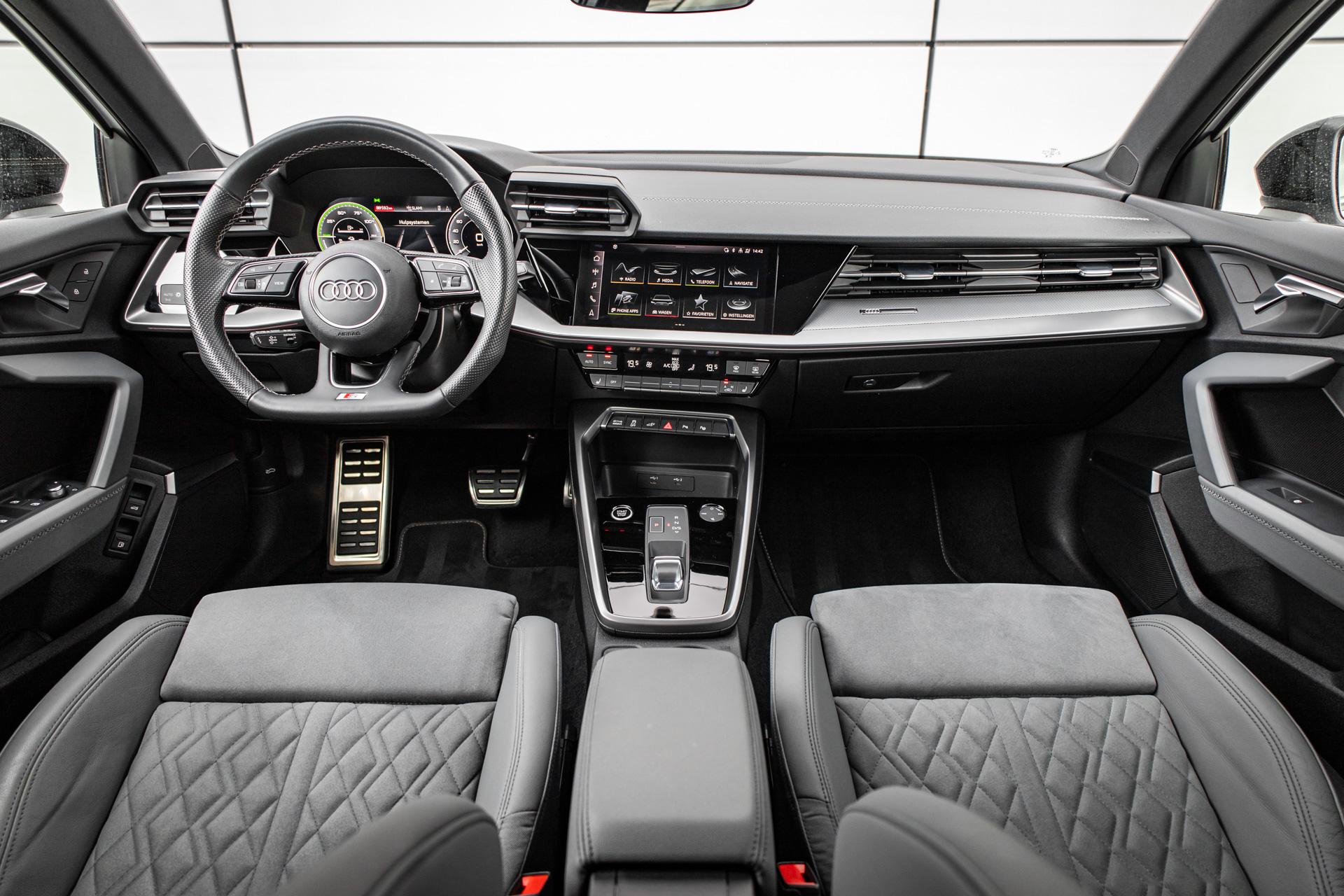 Audi A3 Sportback 45 TFSIe 245pk PHEV S Edition Competition - Afbeelding 5