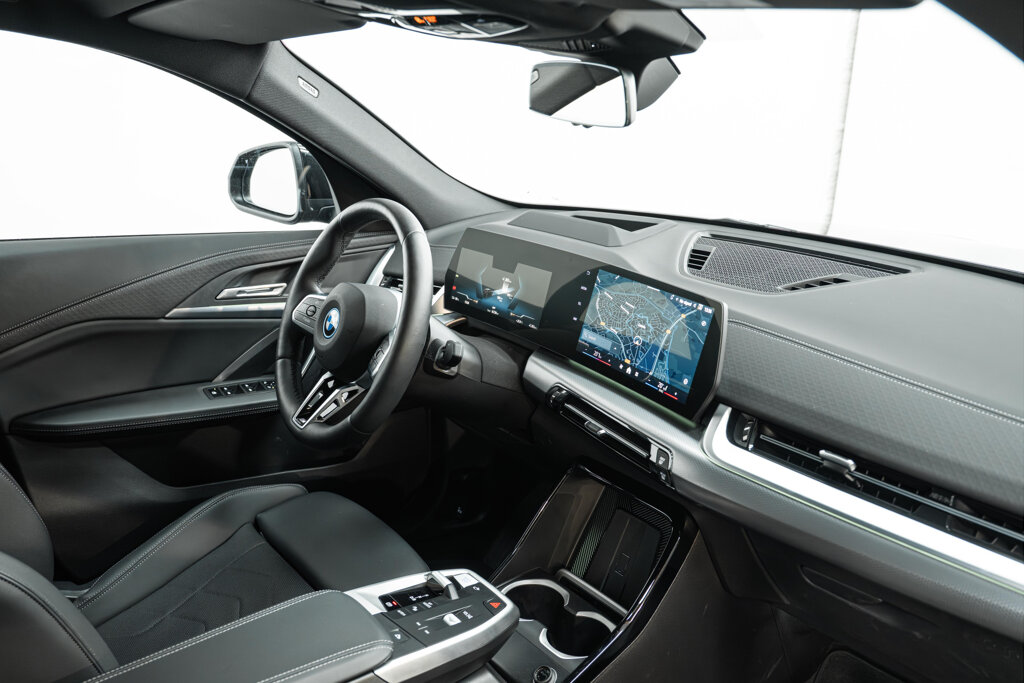 BMW iX2 9