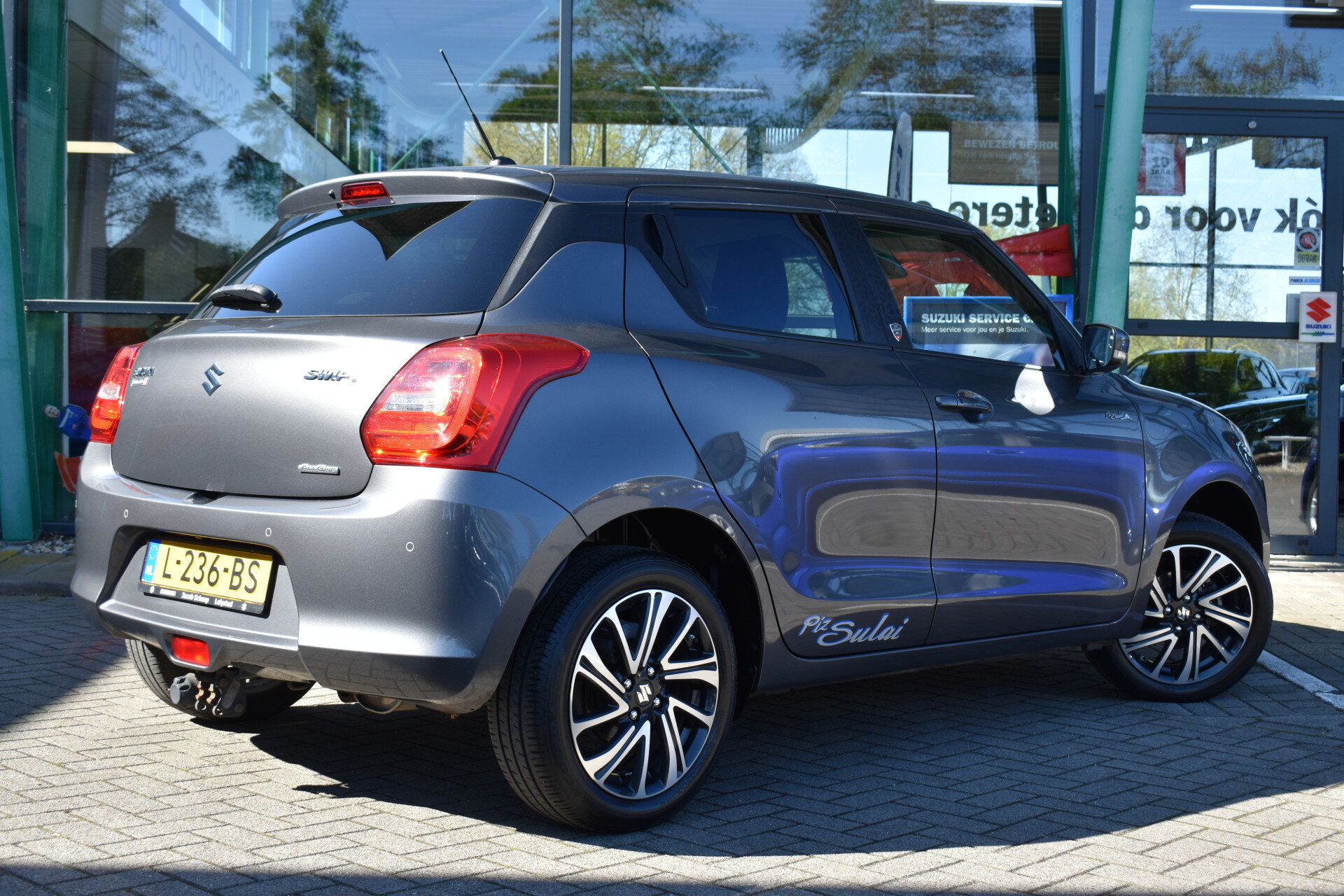 Suzuki Swift 1.2 AllGrip Style Smart Hybrid Special Piz Sulai Edition 83pk - Afbeelding 3