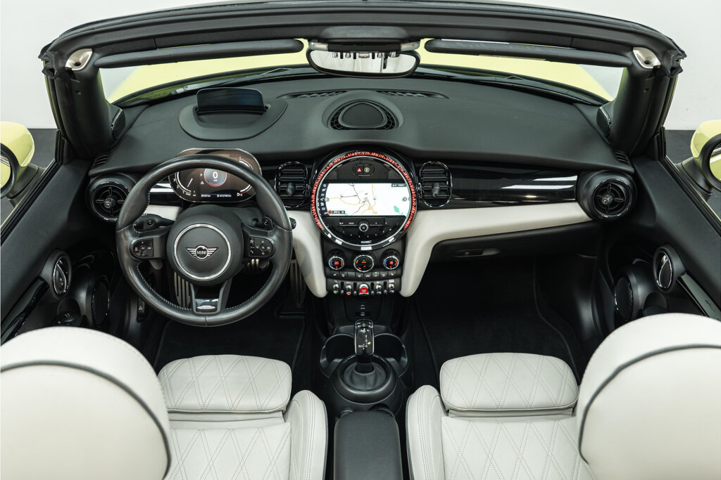 MINI Cooper S Cabrio 3