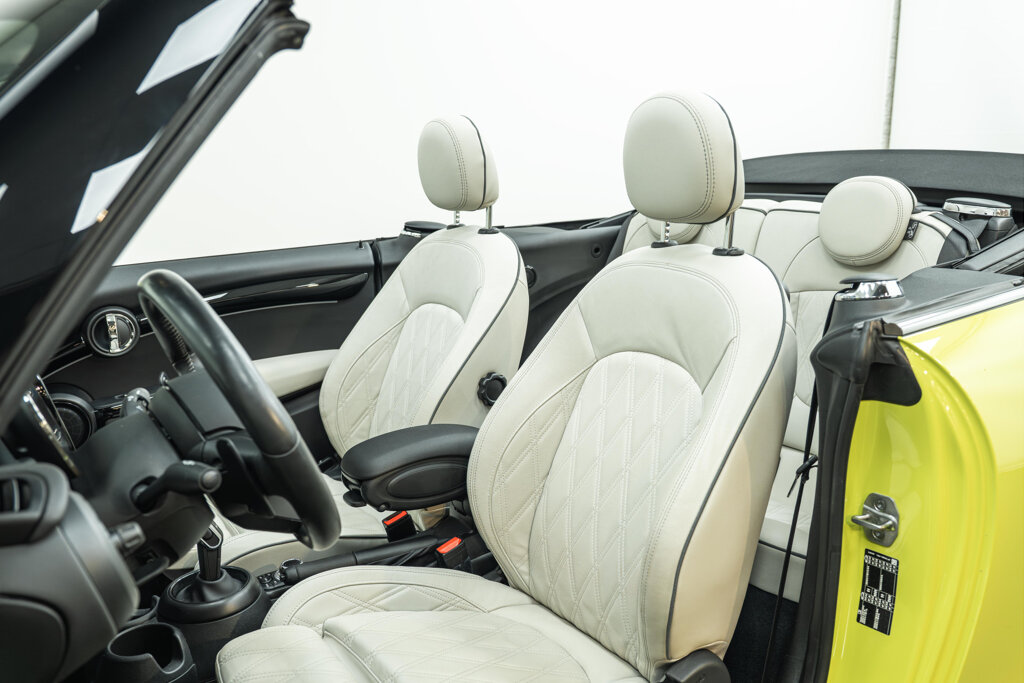MINI Cooper S Cabrio 10
