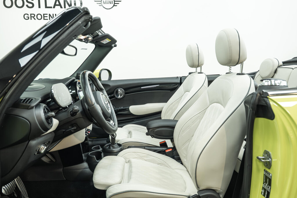MINI Cooper S Cabrio 11