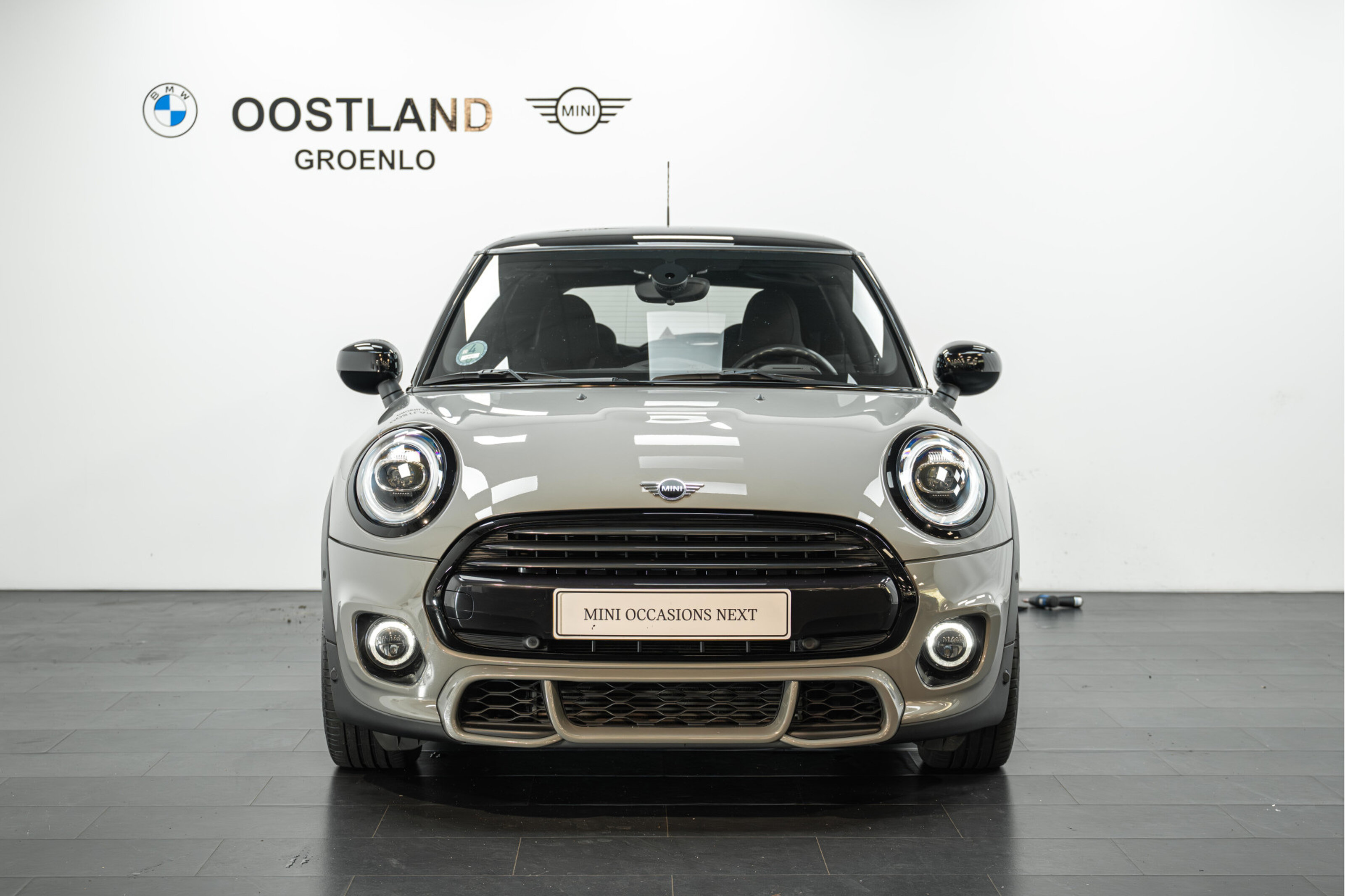 MINI Cooper 8