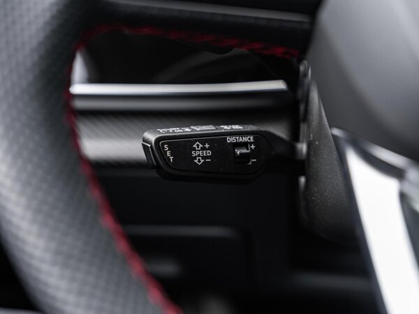 Adaptive cruise assist en emergency assist