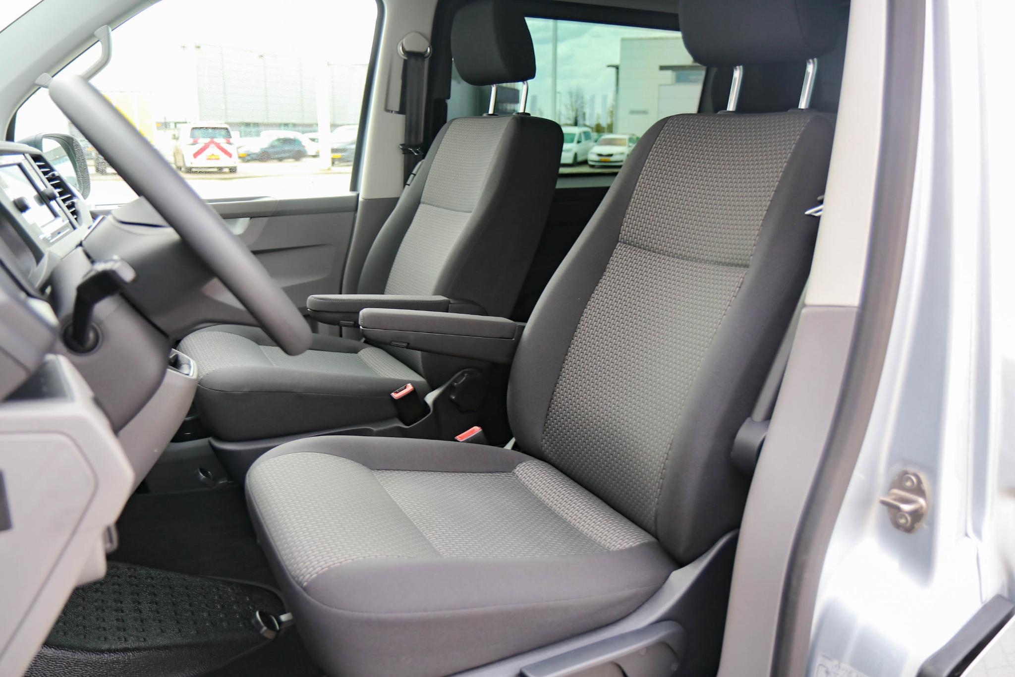 Volkswagen Transporter 2.0 TDI 110pk L2H1 DC 28 Comfortline - Afbeelding 4