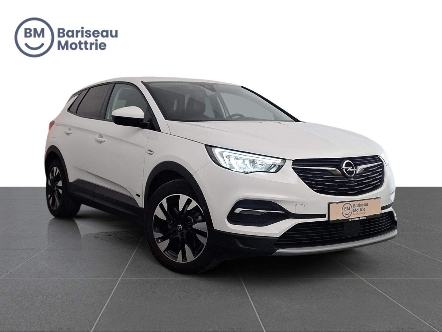 Opel Grandland ELEGANCE AUTOMAAT *ZETELVERWARMING*DAB*CARPLAY*GPS*KLIMAATREGELING*CAMERA SENSOREN*