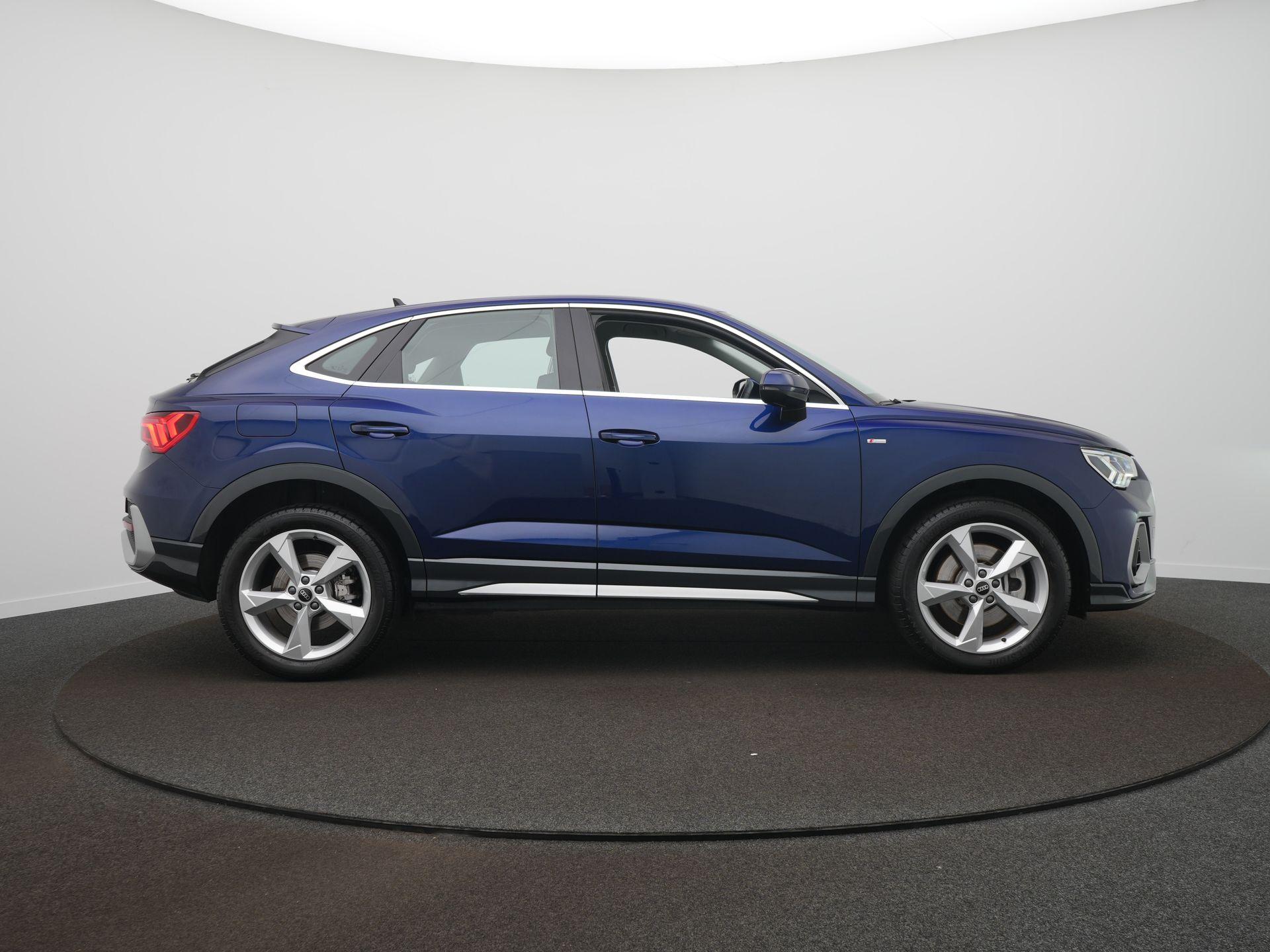 Audi Q3 Sportback 45 TFSI e S Edition - Afbeelding 5