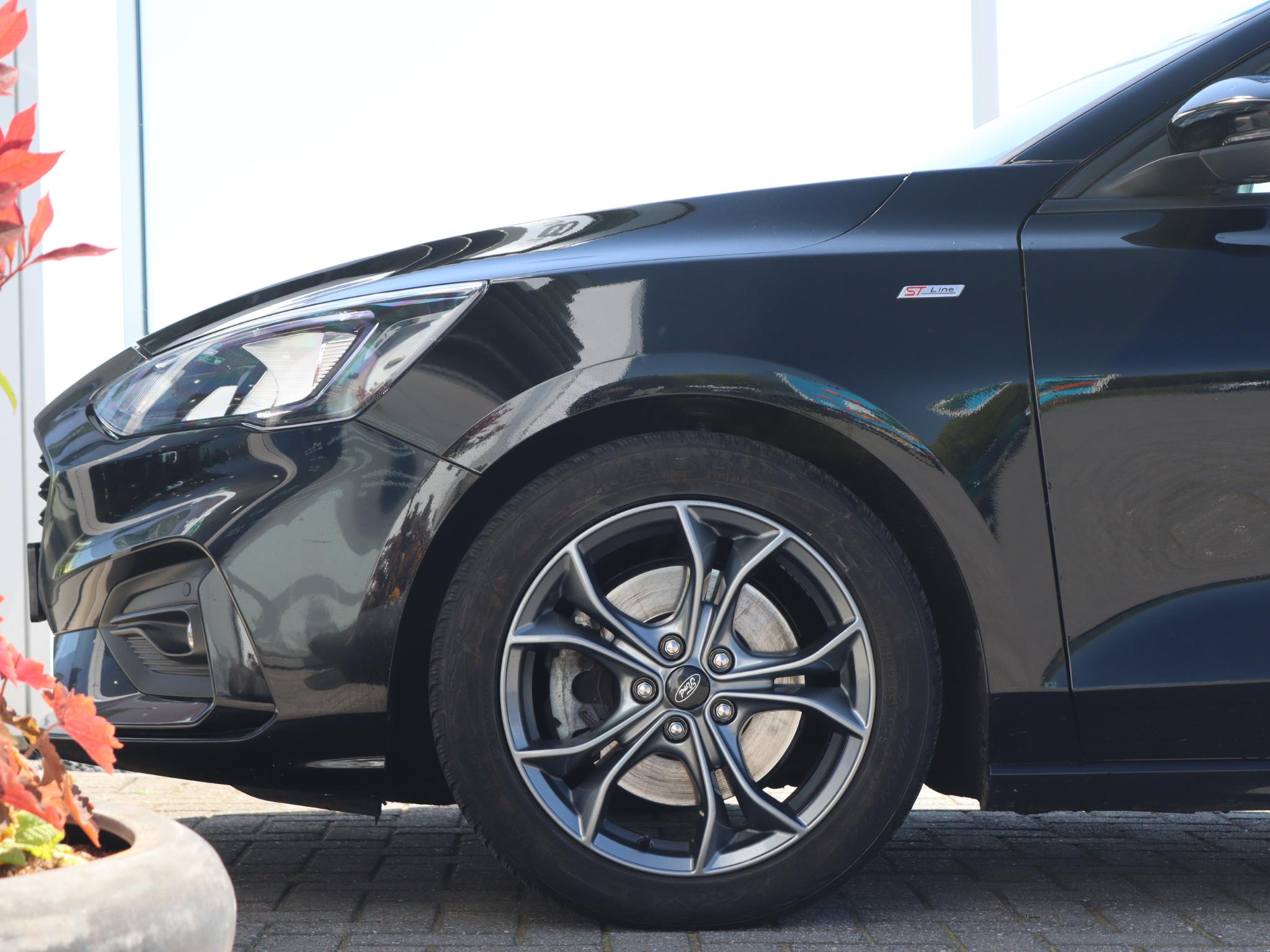 Ford Focus Wagon 1.5 120 pk EcoBlue ST Line Business - Afbeelding 2