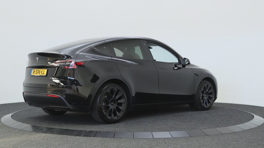 Tesla Model Y Long Range AWD 75kWh | Panoramdak | Navigatie | Stoelverwarming - Afbeelding 2