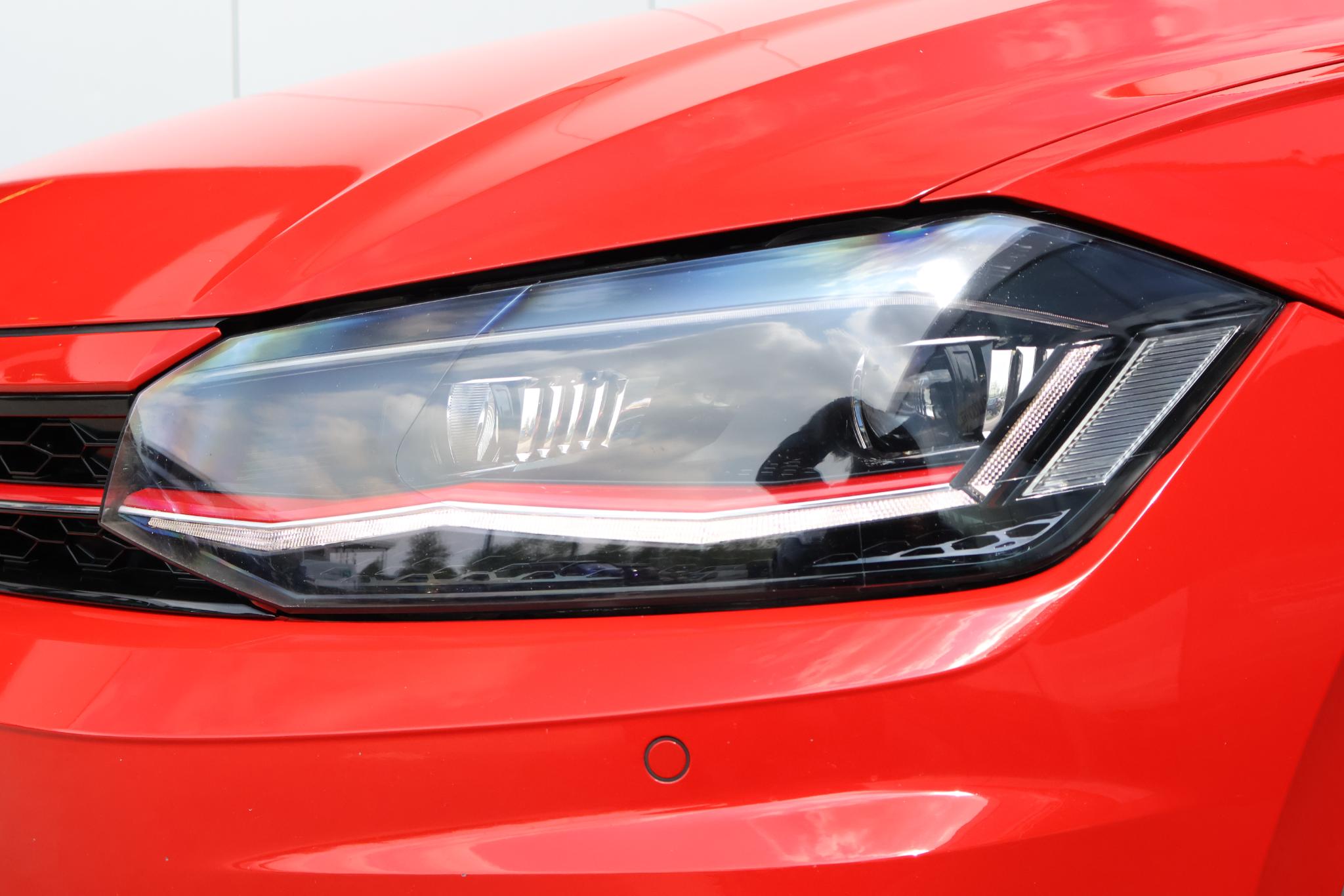 Volkswagen Polo 2.0 TSI GTI - Bild 4