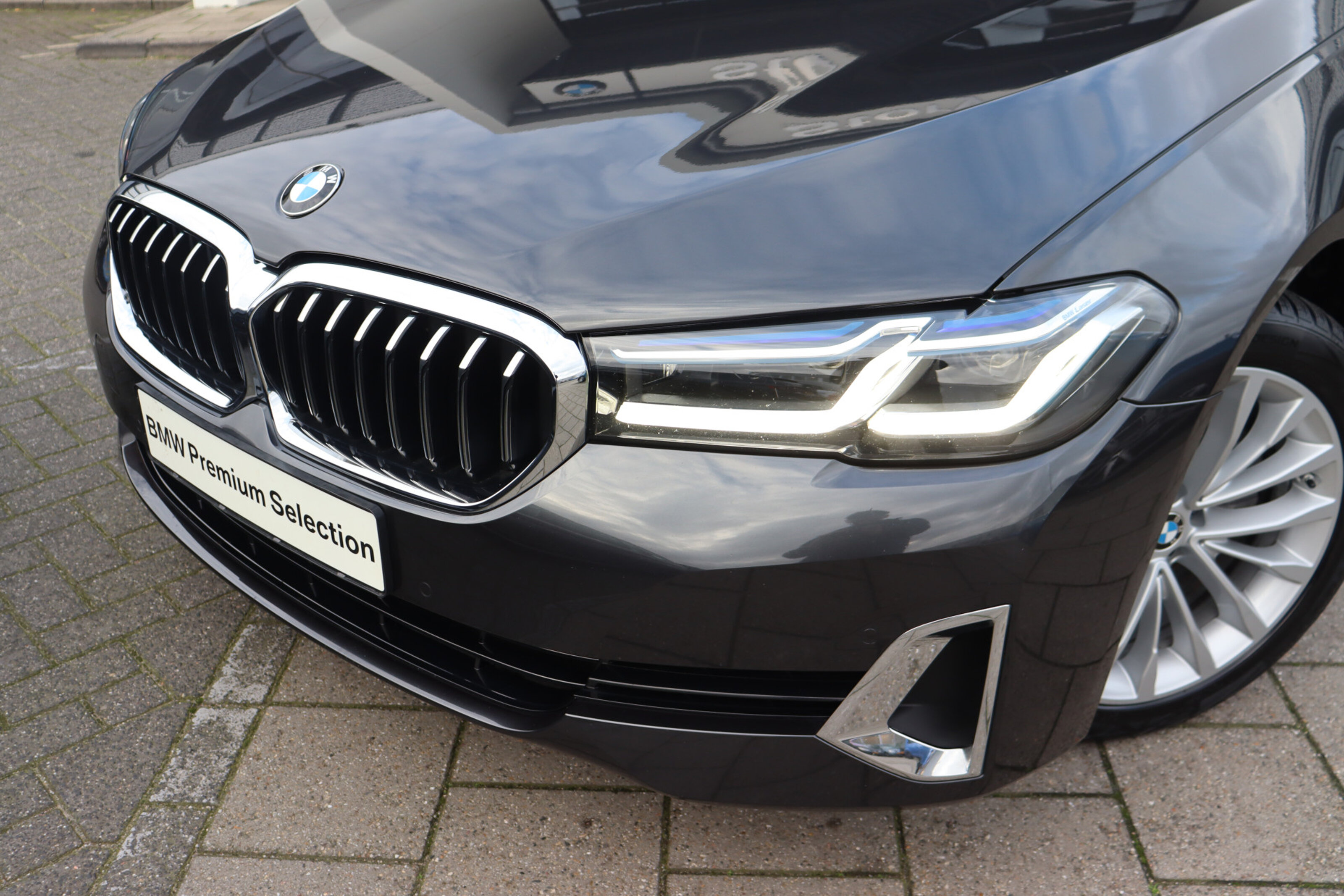 BMW 5 Serie 520i High Executive Luxury Line Automaat