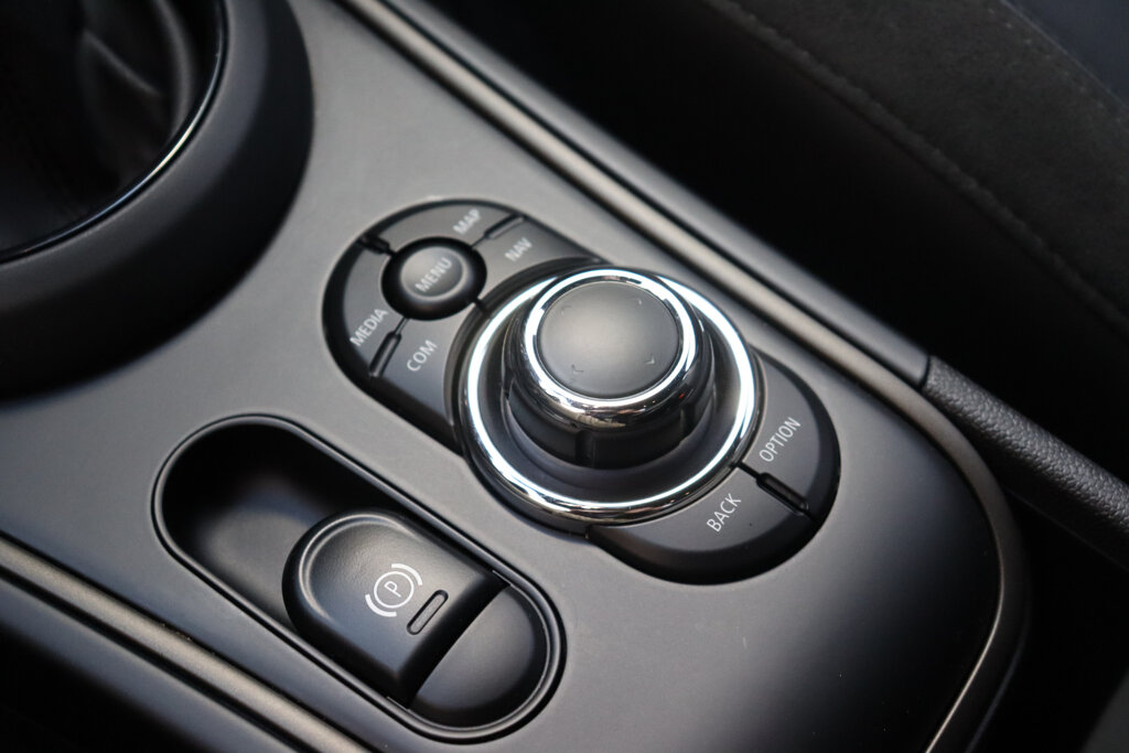 MINI Countryman 16