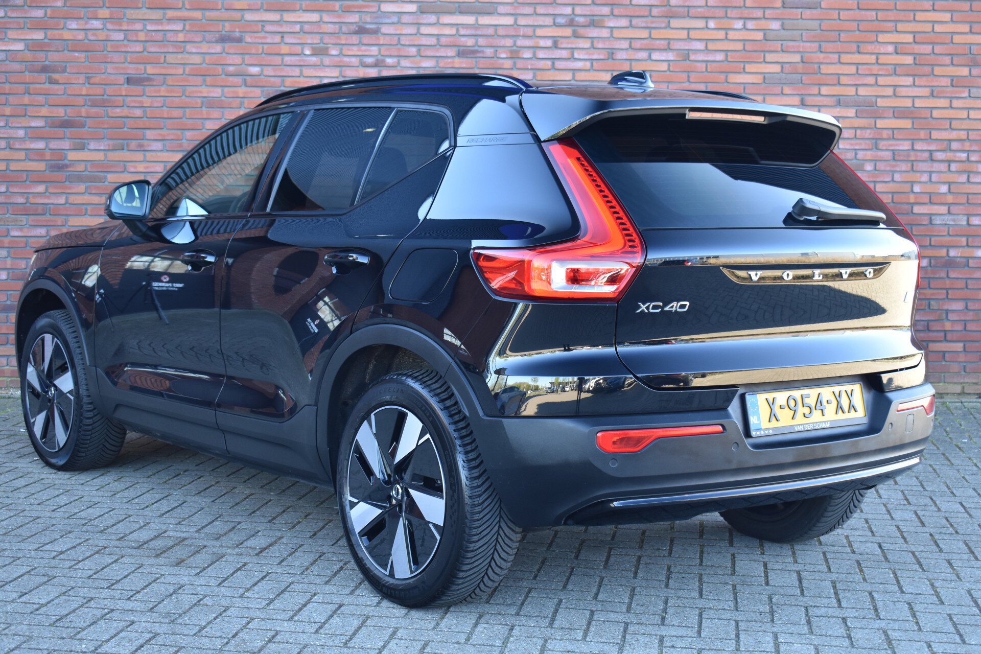 Volvo XC40 Extended Range 252PK Plus 82 kWh - Afbeelding 4
