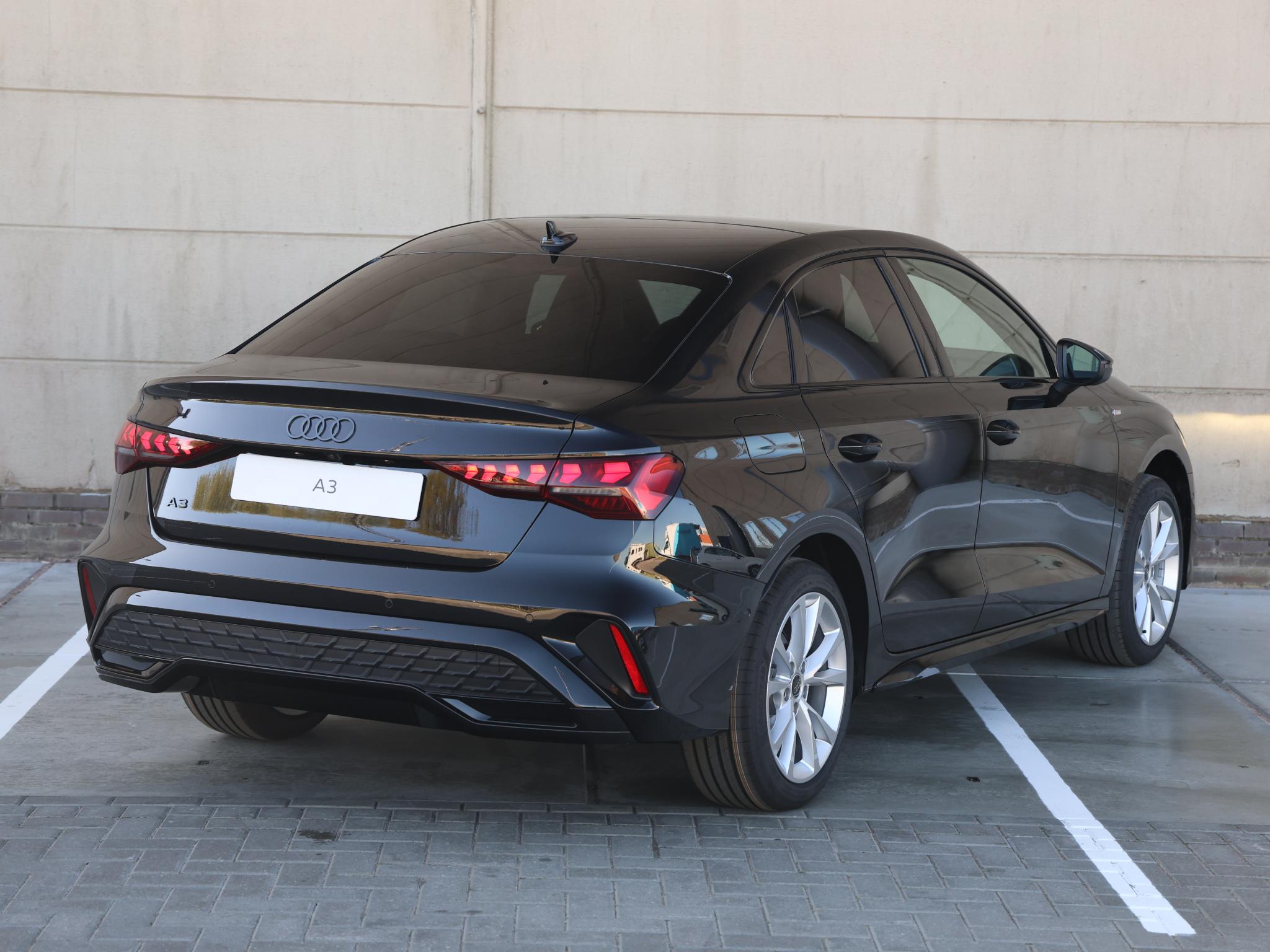 Audi A3 Limousine S edition 35 TFSI 110 kW / 150 PK Limousine 7 vers - Afbeelding 5